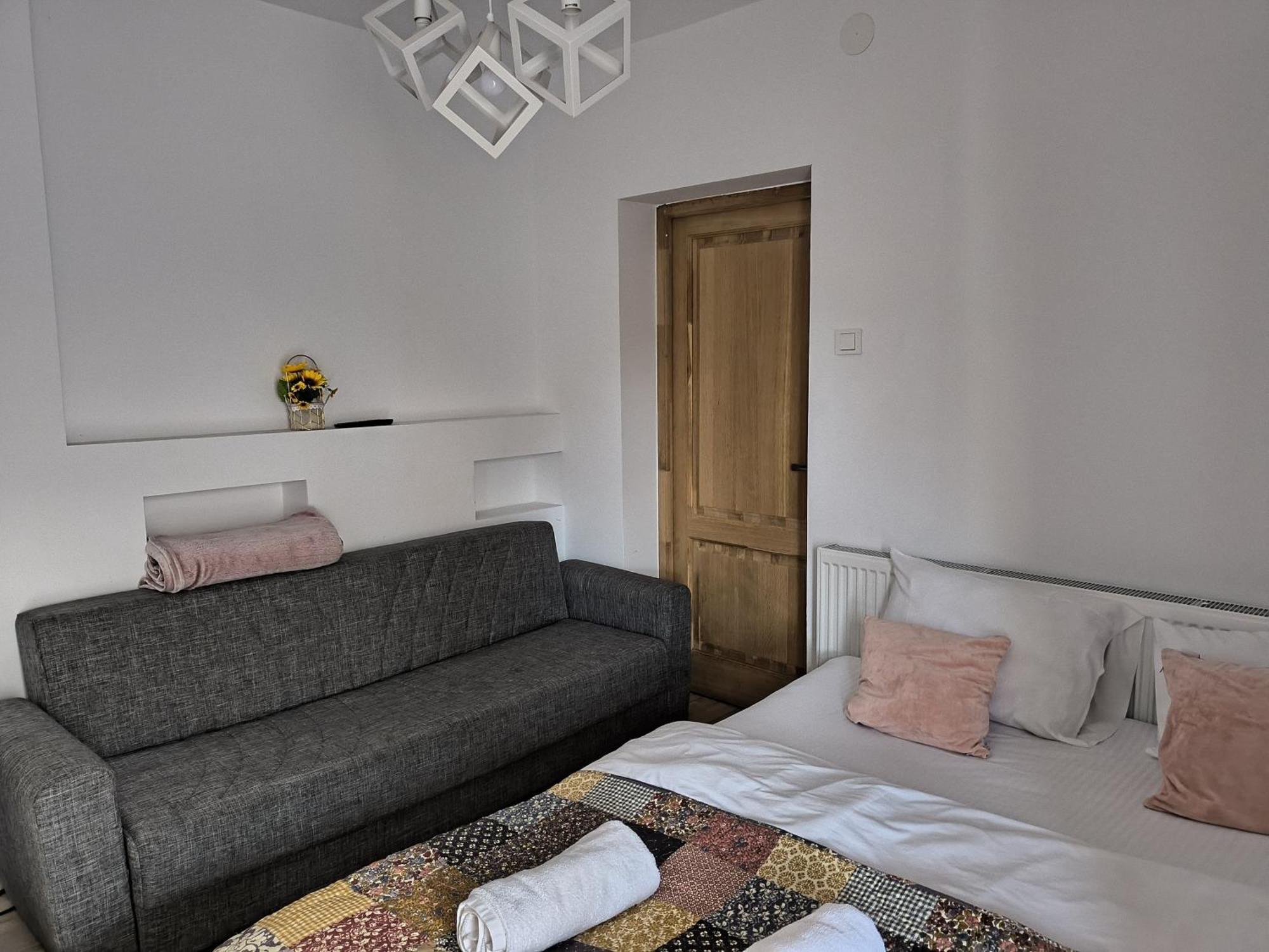 Casa Raia Hotel Брашов Екстериор снимка